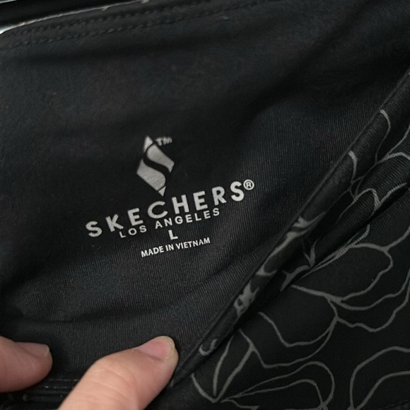 Skechers Black Floral Leggings - Picture 4 of 4